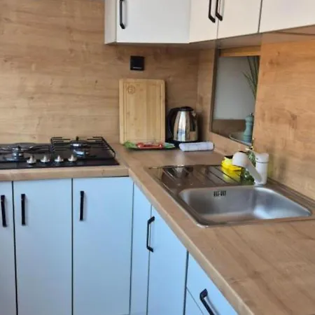 Bijonda Near Arena * Póla